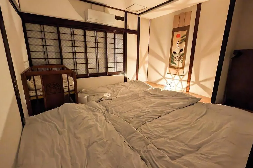 Apartment Usj海遊館近い 朝潮橋駅徒歩4分無料駐車場有り最大12名宿泊可能 Wifi ベビー用品充実 Osaka Japan